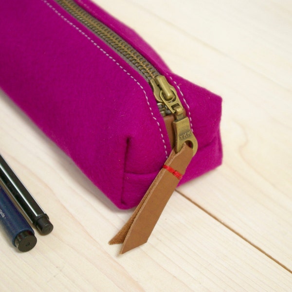 Felt pencil case - Dark Pink