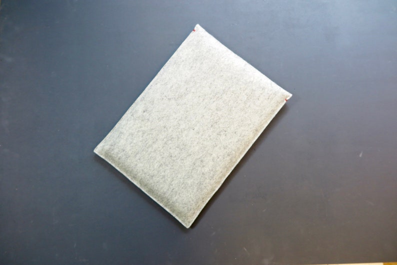 moss green and grey Macbook 13 pro cover natural eco wool felt and leather MacBook Air bag felt MacBook Pro 16 cover Macbook case