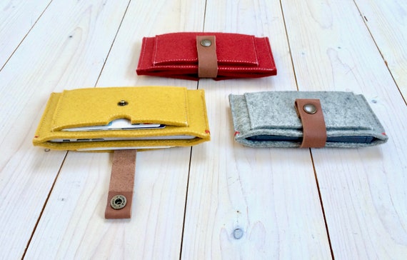 Wool Fairphone Wallet Case: Leather Closure, Card Pockets