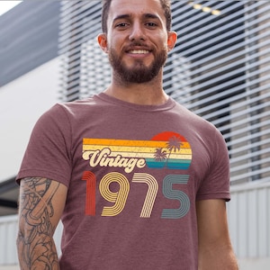 Funny 50th Birthday Shirt - Vintage Retro Birthday Tee - Perfect Gift for Dad or Mom - Funny and Awesome 50th Adult T-Shirt