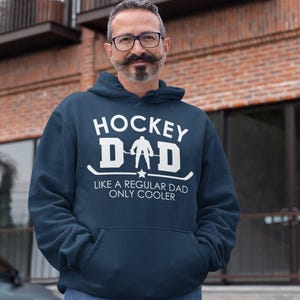 Sudadera con capucha para papá del hockey: regalo para el Día del Padre para los fanáticos de los deportes. Sudadera con cuello redondo. imagen 1