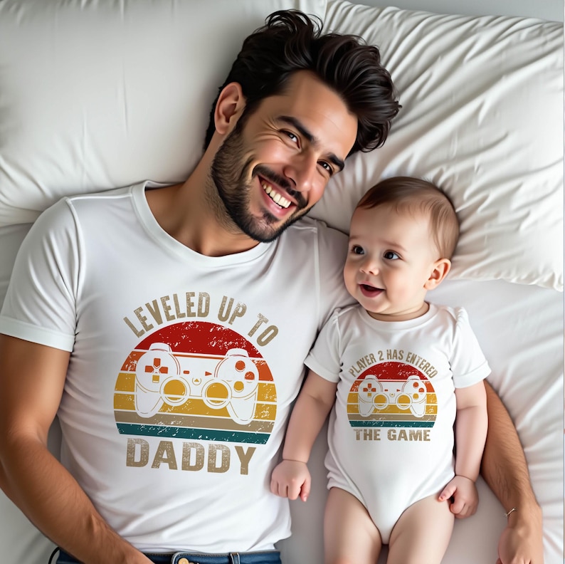 Custom Leveled Up Daddy Shirt - Player 2 Entered The Game Baby Gamer 1st Fathers Day Bild 2