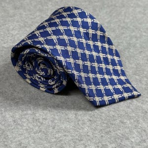 Brooks Brothers Makers Blue Geometric Silk Tie USA Made Classic Prep 58x3.5in