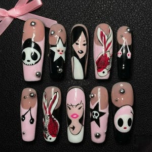 Rosa Gothic Kawaii Press On Nägel, Emo Anime Girl Nägel, Skull Bunny Y2K Nägel, handgemachte wiederverwendbare Nagelset