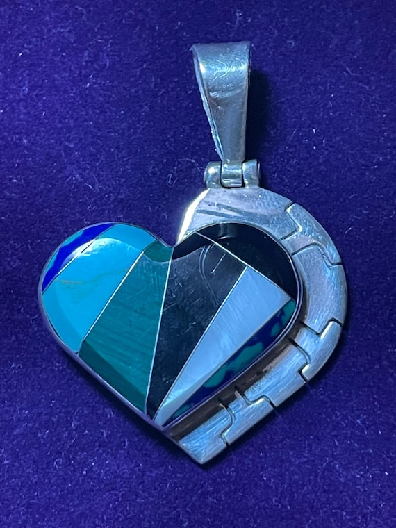Vintage Mexico 950 Silver Heart Pendant – Gemstone Inlay Vintage Mexico 950 Silver Heart Pendant – Gemstone Inlay