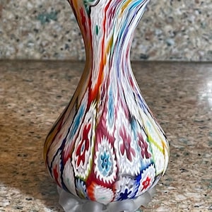 Jarrón mini Bud Fratelli Toso Murano Millefiori de mediados de siglo, 3,75"