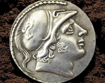 古代ローマのデナリウス金貨。アウグストゥス帝時代（紀元前27年