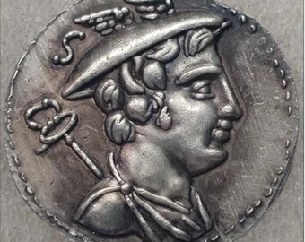 古代ローマのデナリウス金貨。アウグストゥス帝時代（紀元前27年