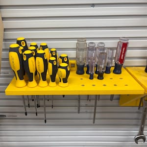 Screwdriver Rack – CNC Digital Download – Organizer for 30 Screwdrivers – Slat Wall / French Cleat