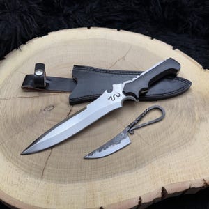 Premium High Polish New Resident Evil 4 Remake Knife with Leather Sheath | New RE 4 Jack Krauser | Gifts for boyfriend | Free Medievel Knife