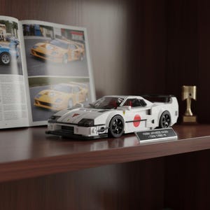 Modelo de coche deportivo blanco | Figura detallada de leyenda JDM | Decoración coleccionable con la bandera japonesa para aficionados