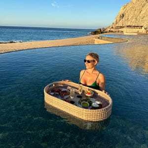 Luxury Floating Serving Tray for Food and Beverage