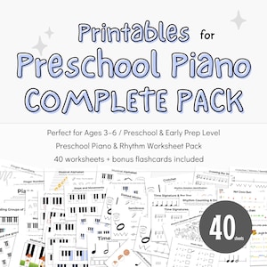 Puede incluir: Un conjunto de hojas de trabajo imprimibles para piano preescolar. El título dice "Printables for Preschool Piano COMPLETE PACK". El paquete incluye 40 hojas de trabajo y tarjetas didácticas. Temas: alfabeto musical y ritmos.