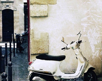 Paris Vespa Photo, Paris Dorm Decor, Paris Decorating, Paris Wall Art, Cindy Taylor Photography, Paris Street Scene Print, Paris Home Decor