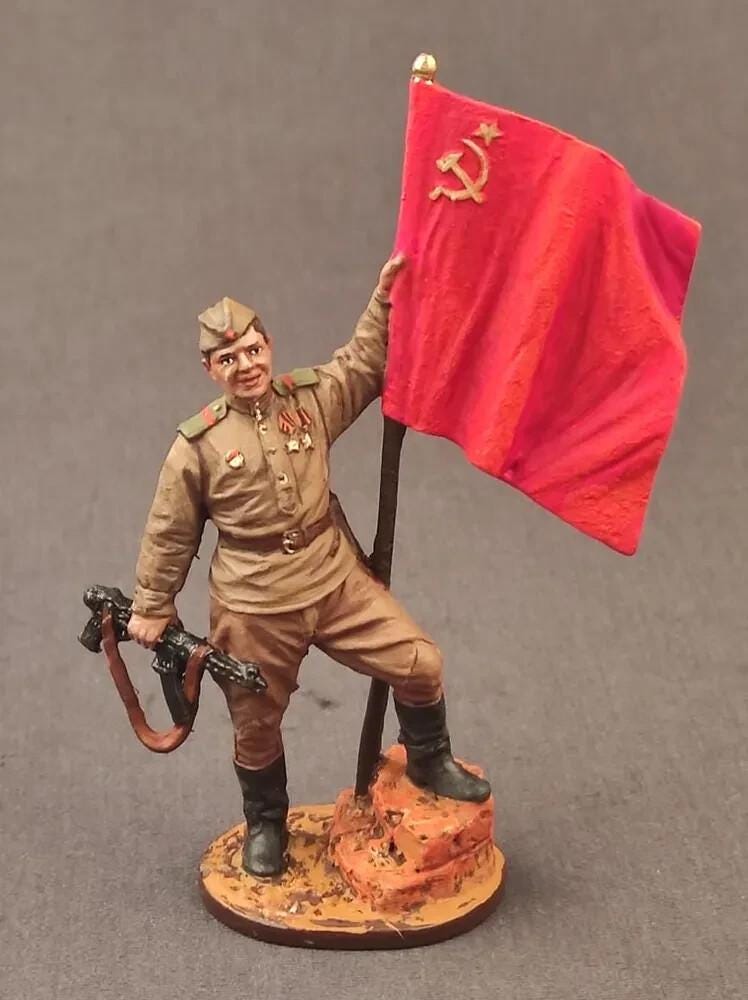 Guards Corporal – Red Army Infantry with Flag – Hand-Painted Tin Figurine 54mm