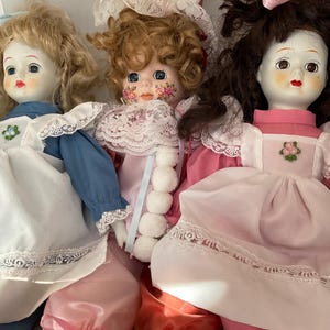 Porcelain Dolls - Brinn&#39;s Clown Doll Set - Painted Face