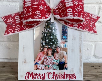 Hand Painted Merry Christmas Clip Frame in Red or Distressed White with HoHoHo Print Bow made to hold a 4x6 or 5x7 Photo
