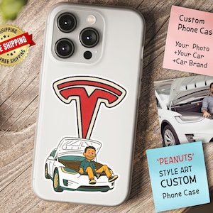 Funda de teléfono Tesla personalizada con dibujos animados, estilo Peanuts, con tu foto y un Tesla. Regalo para propietarios de Tesla, amantes de los vehículos eléctricos y regalos de cierre de concesionarios.