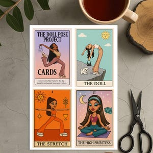 Cartas de Tarot Digitales / Baraja Digital Y2K Sad Girl: Doll Pose Project® / Cartas del Oráculo de Sanación Emocional / Descarga Instantánea en PDF
