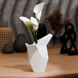 Modern Geometric Home Decor | 3D Printed Origami Vase