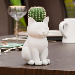 Sitting Cat Planter | Adorable Kitty Plant Pot | 3D Printed Animal Decor | Black & White Pet Lover Gift