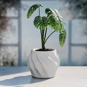 Modern Folded Planter | Sculptural Pleated Plant Pot | 3D Printed Abstract Decor | Black & White