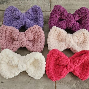 Handmade CROCHET Bow Barrette, Soft Chunky CROCHETED Hair Accessory, Plush Crocheted Bow, Handmade Hair accessory, GIFT for her