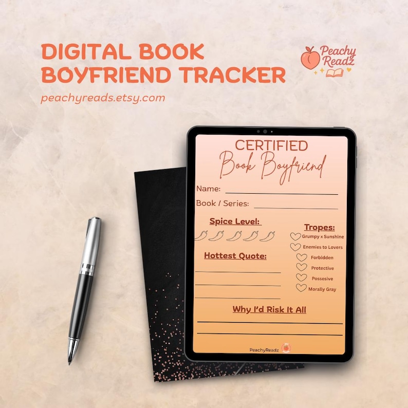 K&ouml;nnte beinhalten: Digitaler "Book Boyfriend" Tracker auf einem Tablet. Der Bildschirm zeigt ein Formular mit Feldern f&uuml;r Name, Buch/Serie, Sch&auml;rfegrad und ein Zitat. Es listet auch Tropen wie "Grumpy x Sunshine" auf. Ein Stift und eine schwarze Karte befinden sich links.