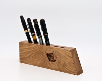 Présentoir à stylos décoratif / Porte-stylo plume fait main de forme inhabituelle / Cadeau de bureau en bois unique en son genre 048