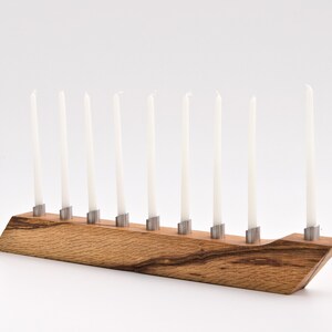 Menorah moderne Hanukkah Menorah Bougeoir en bois récupéré Chanukah LIOR image 1