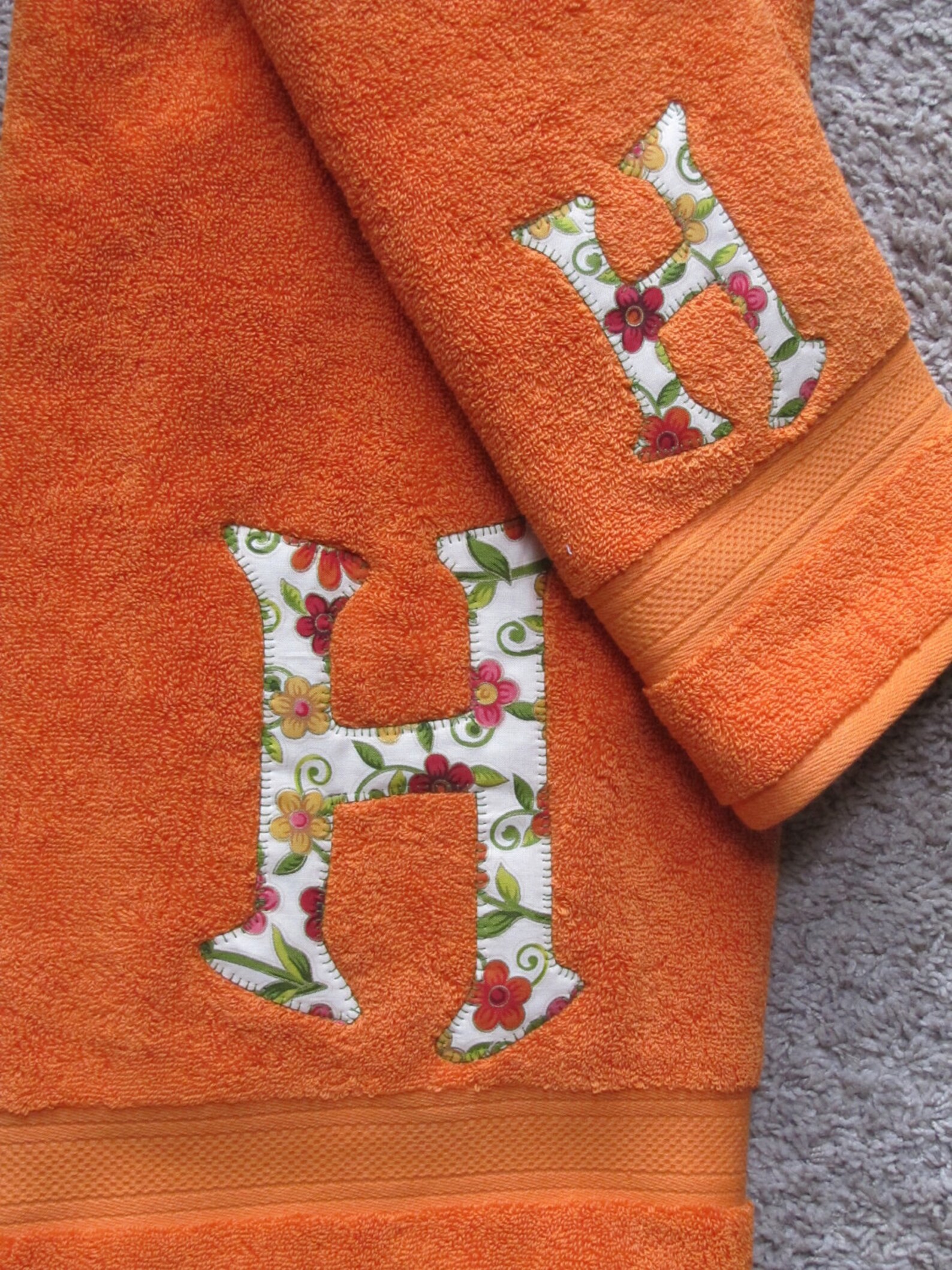 Custom Monogrammed White Towel Set With Green and Black Fabric Etsy