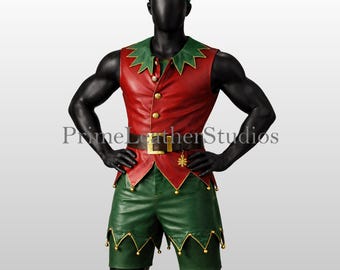 Puede incluir: Un disfraz de elfo rojo y verde. El chaleco rojo tiene botones dorados y un cuello verde. Los pantalones cortos verdes tienen adornos dorados. Un cinturón marrón con hebilla dorada y un sombrero verde con pluma completan el atuendo.