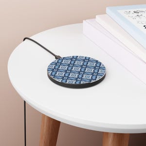 Bandana Wireless Phone Charger / Wireless Phone Charger / iPhone Accessories / Samsung Accessories / Fast Wireless Charging Pad