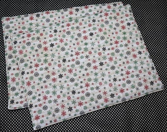 Pair of Placemats:  Snowflakes Music and Holly on Green