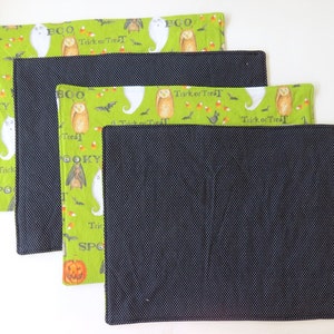 Pair of Reversible Placemats: Spooky Halloween Green with Black Polka Dots image 2