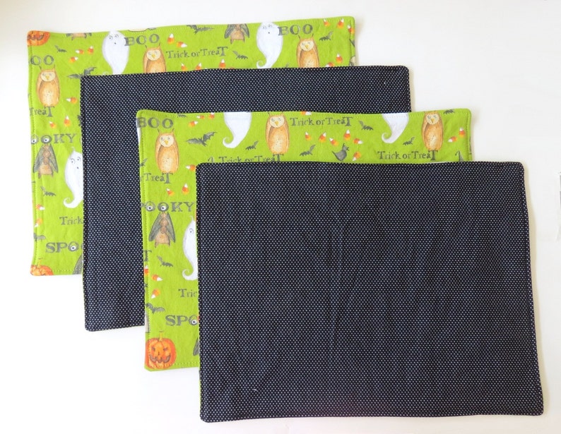 Pair of Reversible Placemats: Spooky Halloween Green with Black Polka Dots image 2