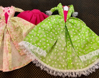 11 1/2" doll dress set:  White and Pink Daisies on Green & Pink and White Flowers