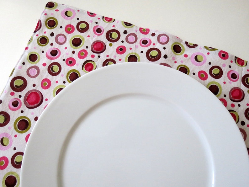 Peacock Feathers in Pink Pair of Reversible Placemats Green and Chocolate