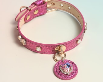Luxe Felroze Glitter Leren Halsband Elegante Kristallen Hart Charm Glamoureuze Designer Bling Hondenhalsband Sprankelende Steentjes Premium