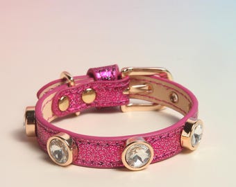 Luxe felroze leren hondenhalsband met glitters Grote heldere kristallen accenten – Glamoureuze designer bling-hondenhalsband, premium kwaliteit sprankelende stijl