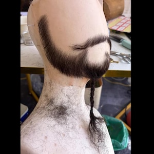 Lange baard voor mannen; kleur en lengte naar wens aan te passen.