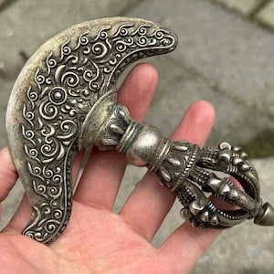 Vintage white copper Mascot Buddhism Vajra Phurba amulet, Tibetan Buddhist Religious Supplies, Feng shui Decor Dharma Nepal  blessing gifts