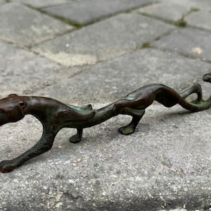 Antigua figura de metal de cobre de tigre alado Colección Feng shui Estatua de gran felino Escultura de animal salvaje Figurita Arte abstracto Adorno t