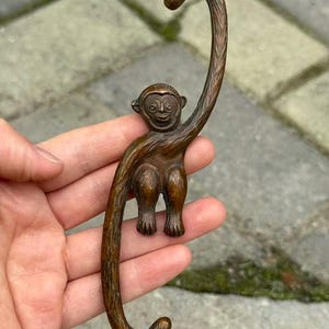 Vintage Style Creative Monkey Single Hook Wall Hook  Garden Decor , Coat/Hat Hanger