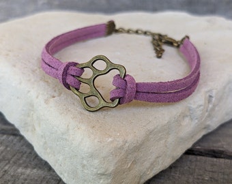 Paw Print Bracelet for Dog Lovers, Cat Paw Bracelet for Her, Veterinary Gifts from Pet, Pet Jewelry Thank You Gift for Vet Tech
