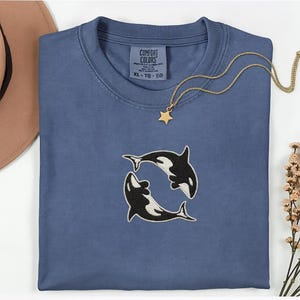 Orca Embroidery Shirt Killer Whale Tee Marine Life Gift Ocean Lover Shirt Cute Sea Animal Sweatshirt for Friends Family or Coworkers