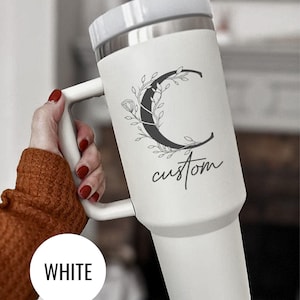 Custom Name Tumbler with Floral C Monogram Engraving Botanical Letter Design Personalized Gift Elegant Minimalist Aesthetic Drinkware