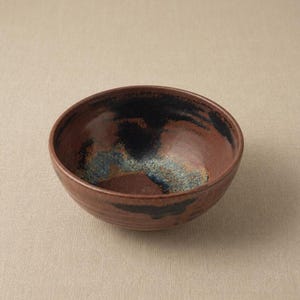 Vintage Studio Pottery Bowl 12 cm | Handgemaakte kom van keramiek | Rustiek Wabi Sabi-aardewerk | Serveerschaal in Japanse stijl