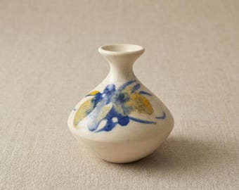 vase vintage Studio Pottery Bud | Motif abstrait bleu jaune | Glaçage craquelé style raku | Céramique tournée à la main | Poinçon de maître signé