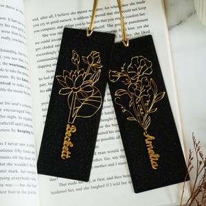 Personalized Birth Month Flower Bookmark, Custom Name Flower Bookmark, Birthday Gift for Sister,Best Friend Gift,Floral Gift for Her